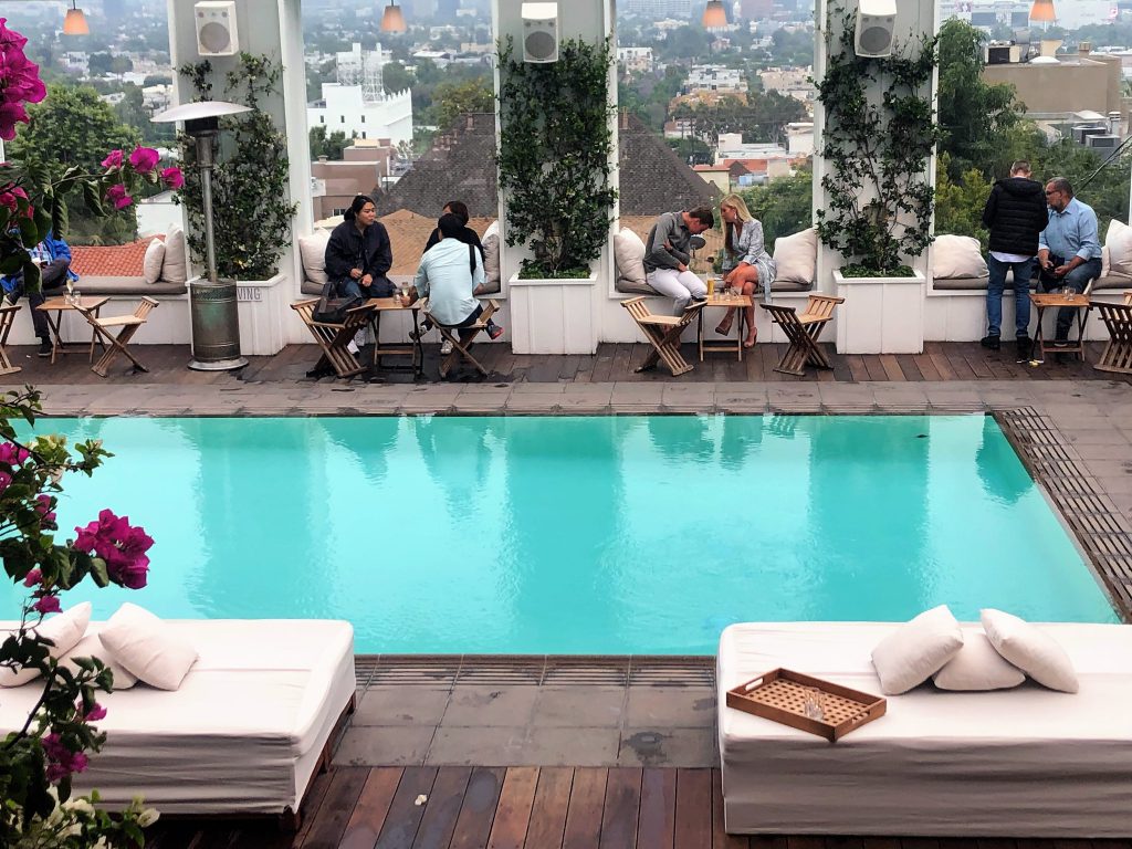 Piscina com vista no Mondrian Los Angeles, hotel em West Hollywood