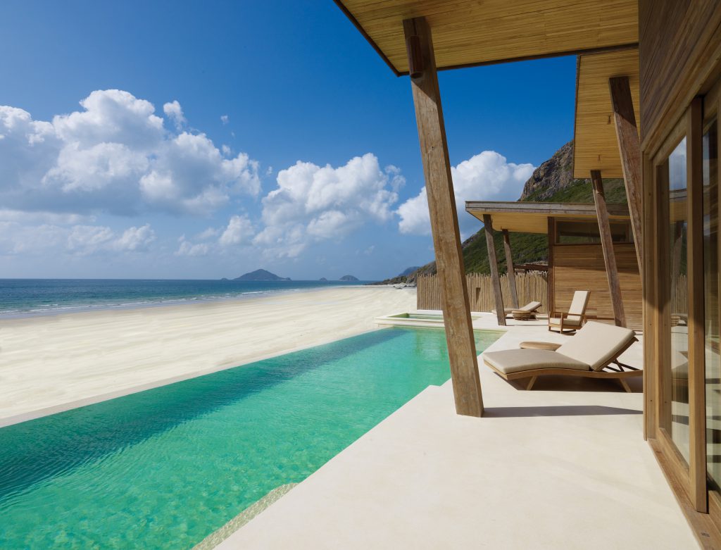 Adeus ao plástico nos hotéis: uma das 50 villas com piscina e vista para o mar no Six Senses Con Dao | Foto de divulgação